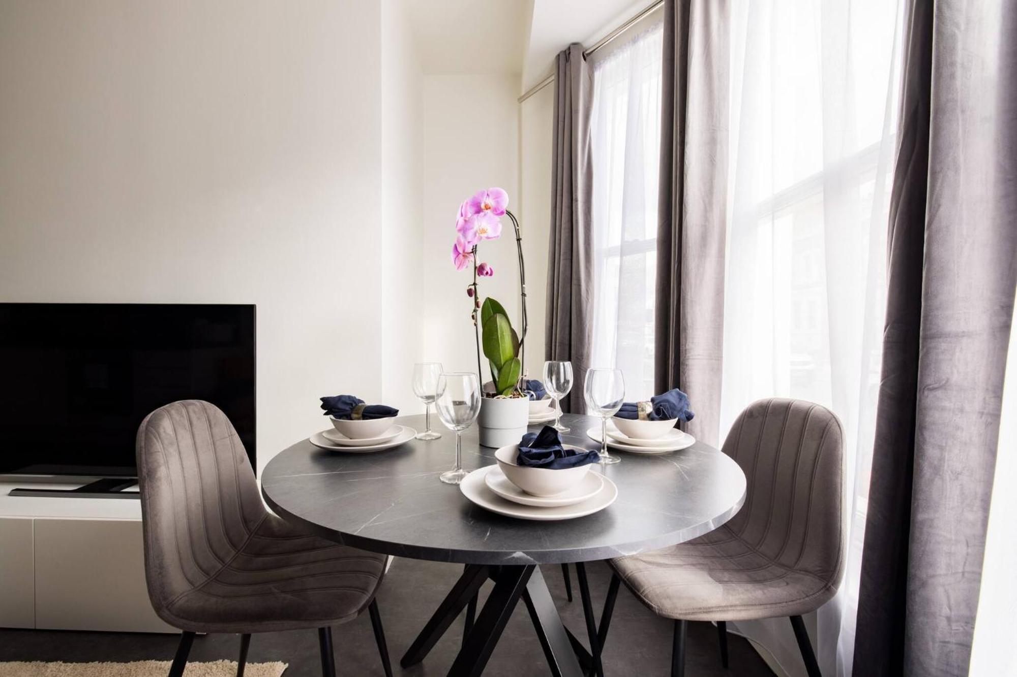 Wild Roses Serviced Apartments - Chelsea 런던 외부 사진